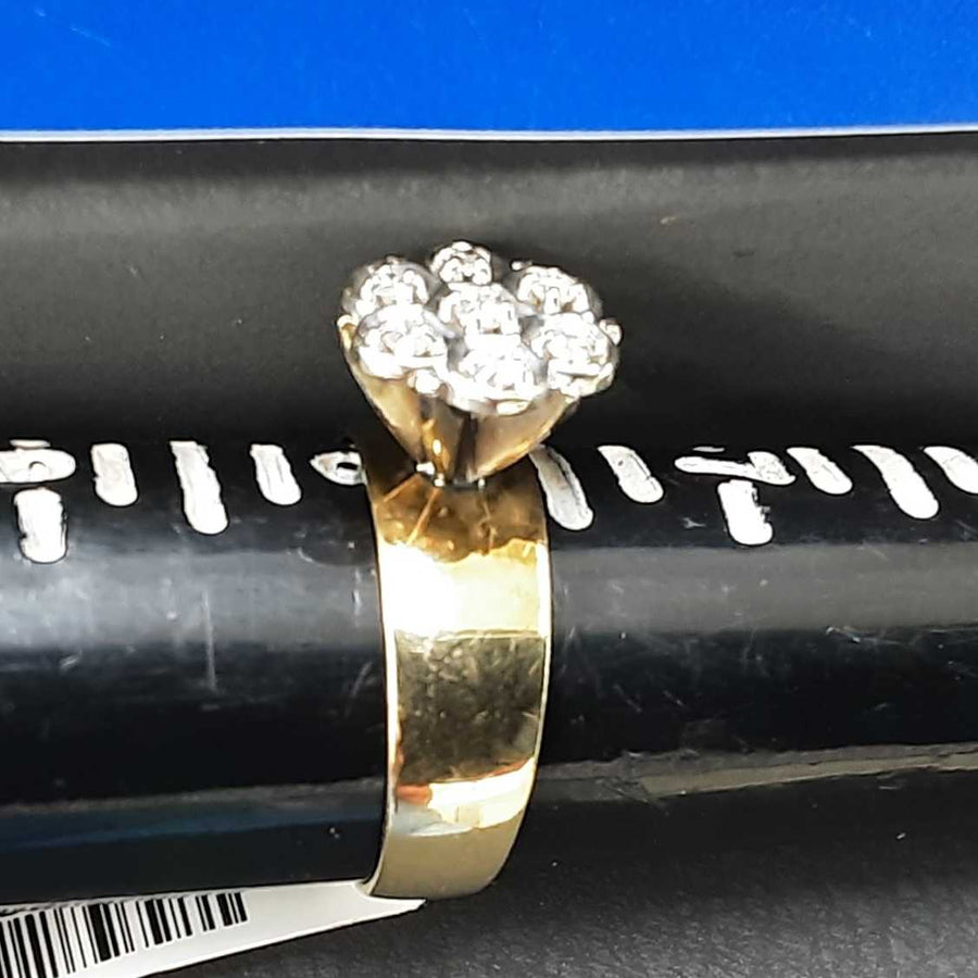 Women's Ring - Yellow Gold 10k (.417) 3.8 grams Size 8