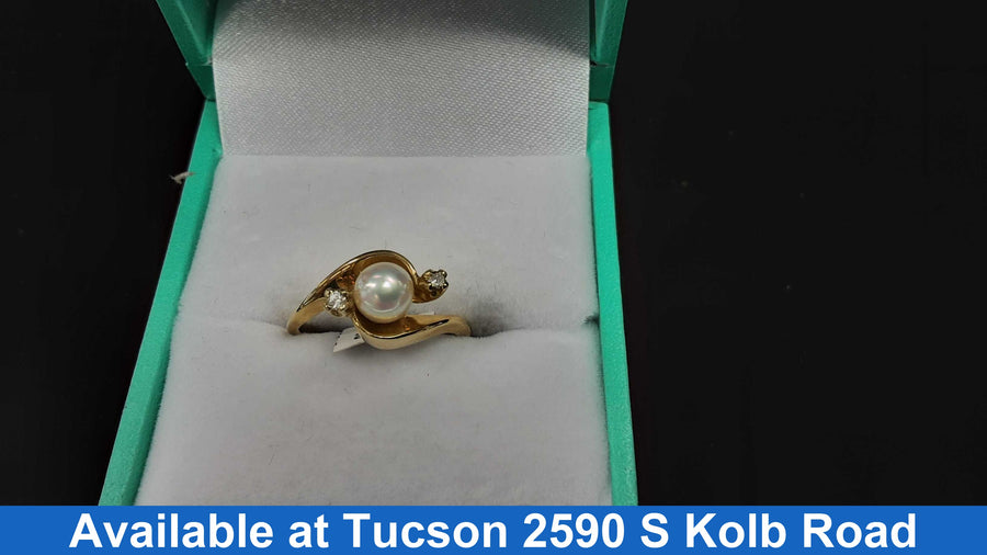 Women's Ring - Yellow Gold 14k (.585) 2.7 grams Size 7
