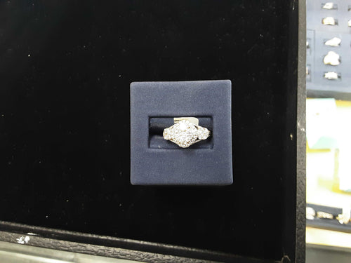 Women's Ring - White Gold 14k (.585) 4.5 grams Size 7