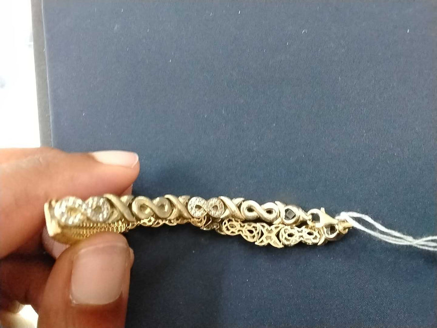 ID Bracelet - Yellow Gold 14k (.585) 9 grams 7 inch
