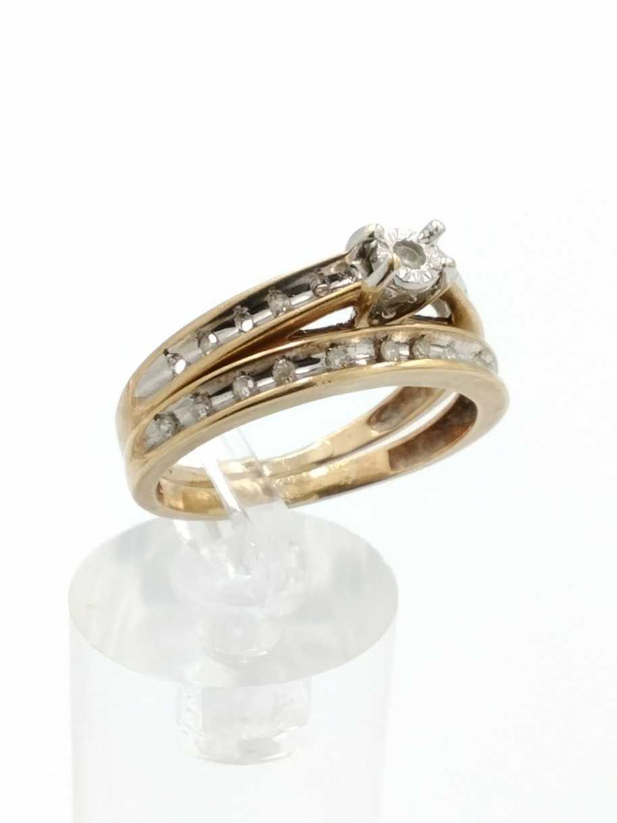 Women's Ring - Yellow Gold 10k (.417) 3.9 grams Size 8