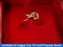 Women's Ring - Solitaire - Yellow Gold 14k (.585) 1.6 grams Size 6.5