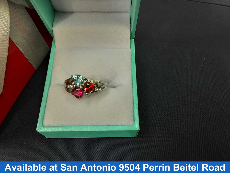 Women's Ring - Silver 3.9 grams Size 6.5
