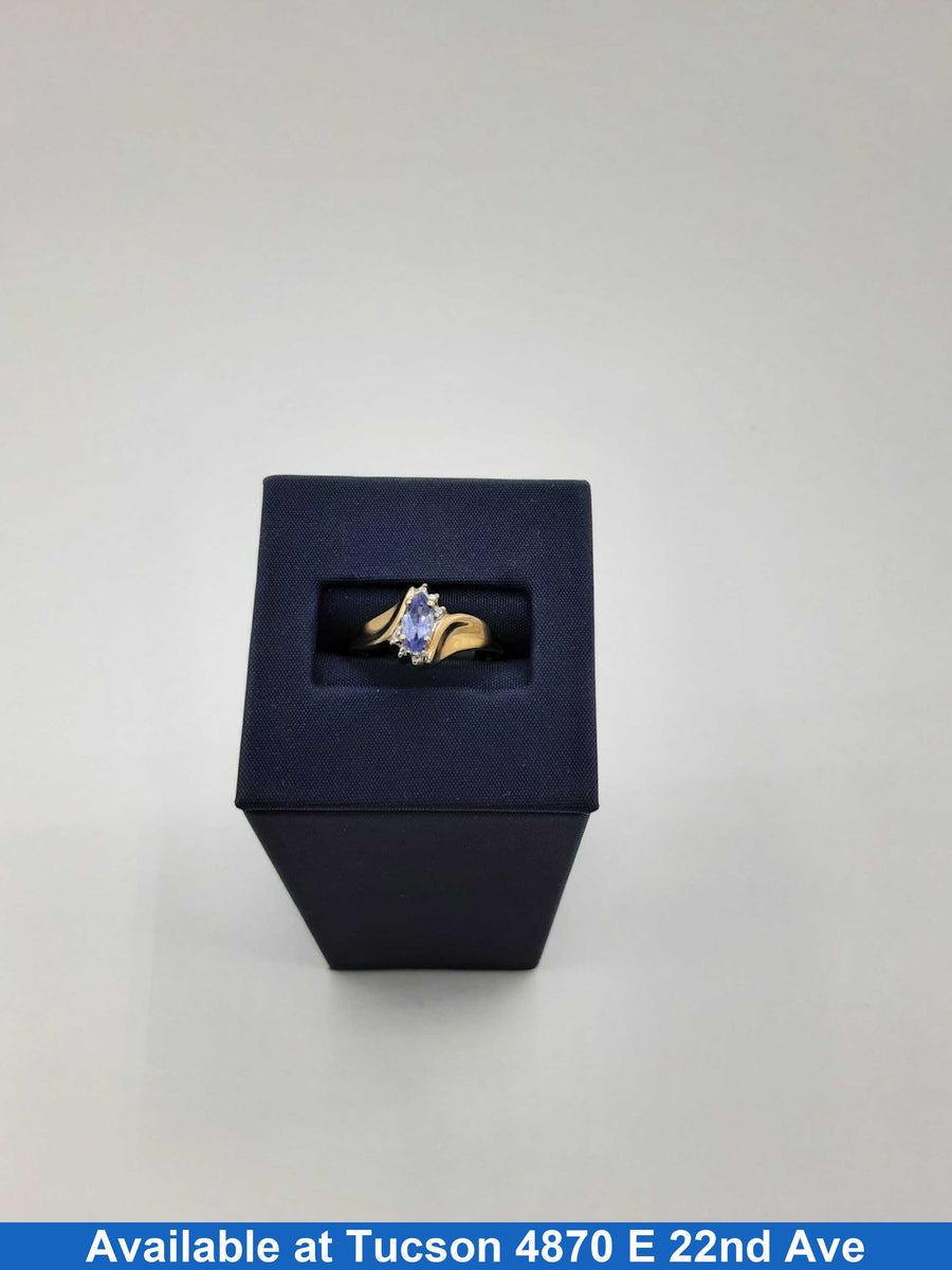 Women's Ring - Yellow Gold 10k (.417) 1.6 grams Size 6