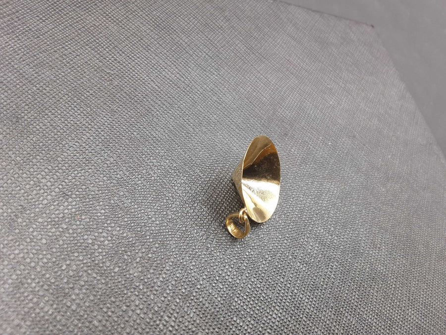 Symbol Pendant - Yellow Gold 18k (.750) 1.4 grams