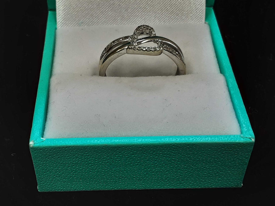 Women's Ring - White Gold 10k (.417) 2.2 grams Size 7