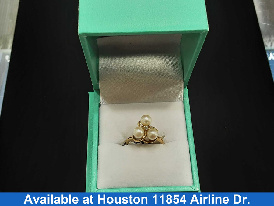 Women's Ring - Yellow Gold 14k (.585) 6.7 grams Size 5