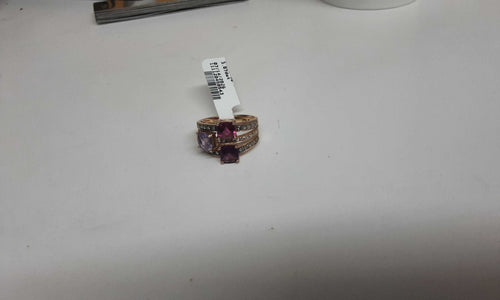 Women's Ring - Yellow Gold 14k (.585) 5.3 grams Size 6