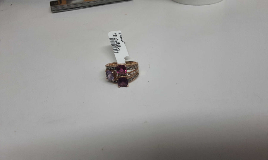 Women's Ring - Yellow Gold 14k (.585) 5.3 grams Size 6