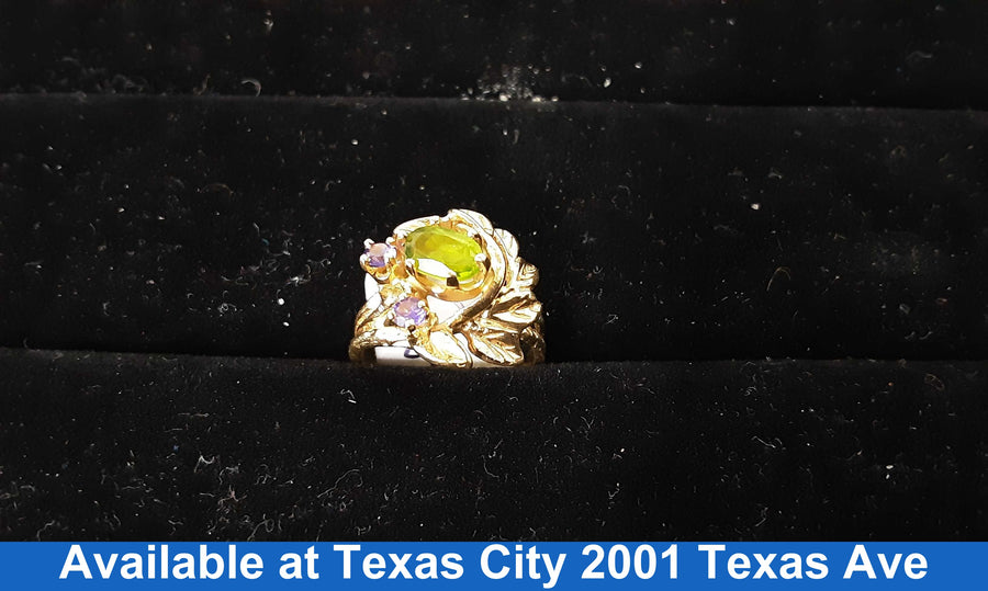 Women's Ring - Yellow Gold 14k (.585) 3.3 grams Size 4