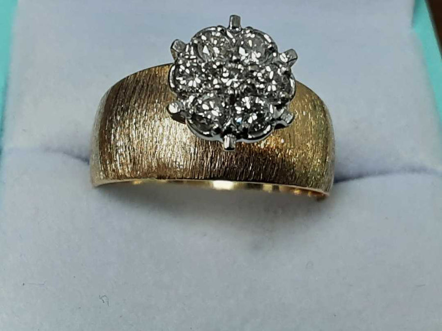 Women's Ring - Yellow Gold 14k (.585) 6.2 grams Size 9.5