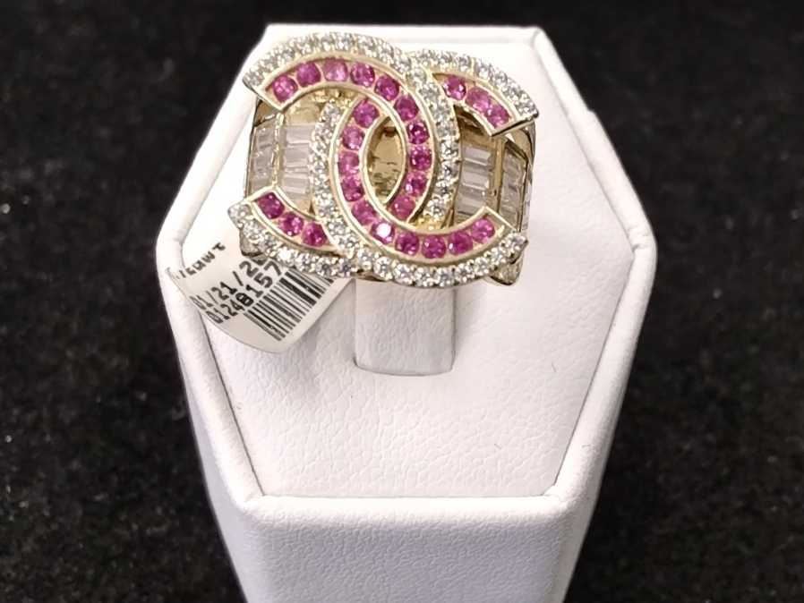 Women's Ring - Yellow Gold 14k (.585) 5.5 grams Size 7