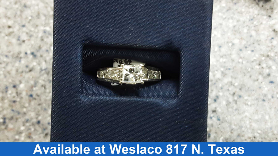 Women's Ring - Solitaire - White Gold 14k (.585) 3 grams Size 6.5