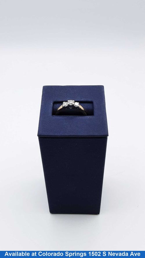 Women's Ring - Yellow Gold 14k (.585) 4 grams Size 7.5