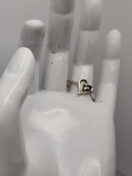 Women's Ring - Silver 2.5 grams Size 9