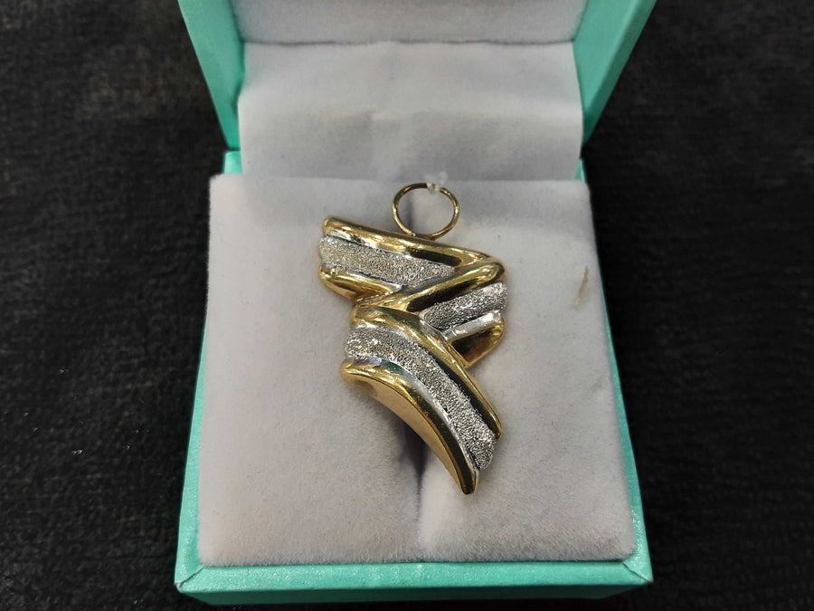 Pendant - Yellow Gold 10k (.417) 1.9 grams