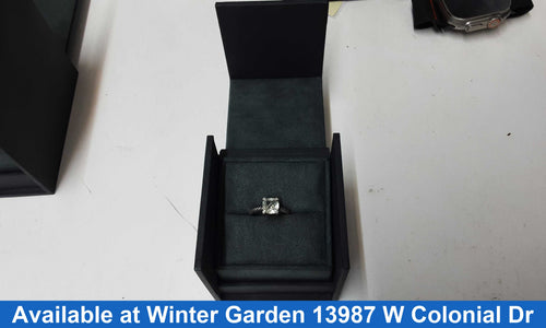 Women's Ring - Solitaire - Silver 3.3 grams Size 7