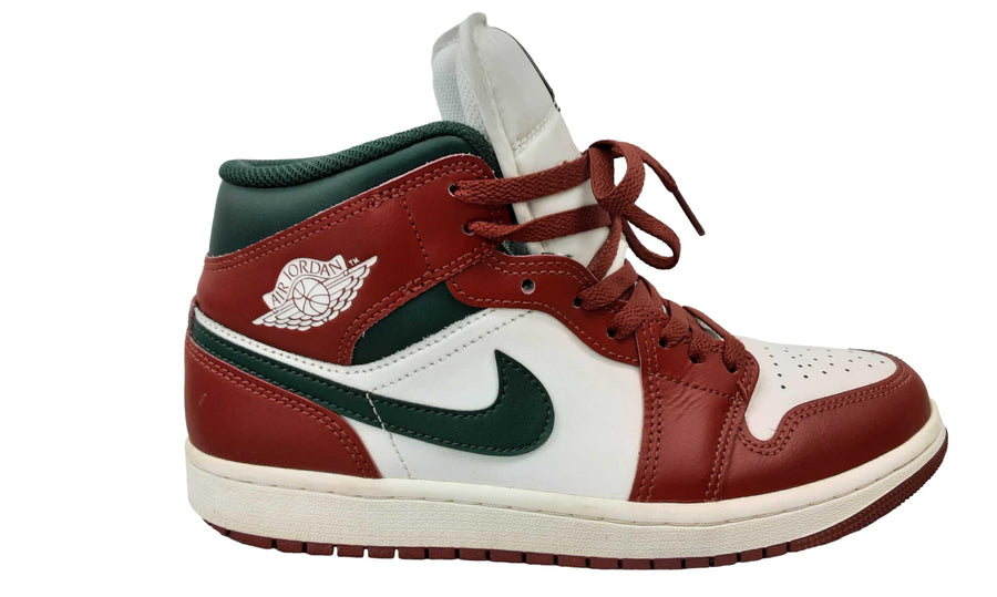 Jordan Dq8426-105 Red