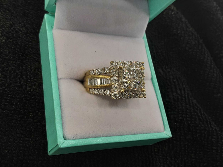 Women's Ring - Yellow Gold 14k (.585) 10.3 grams Size 6