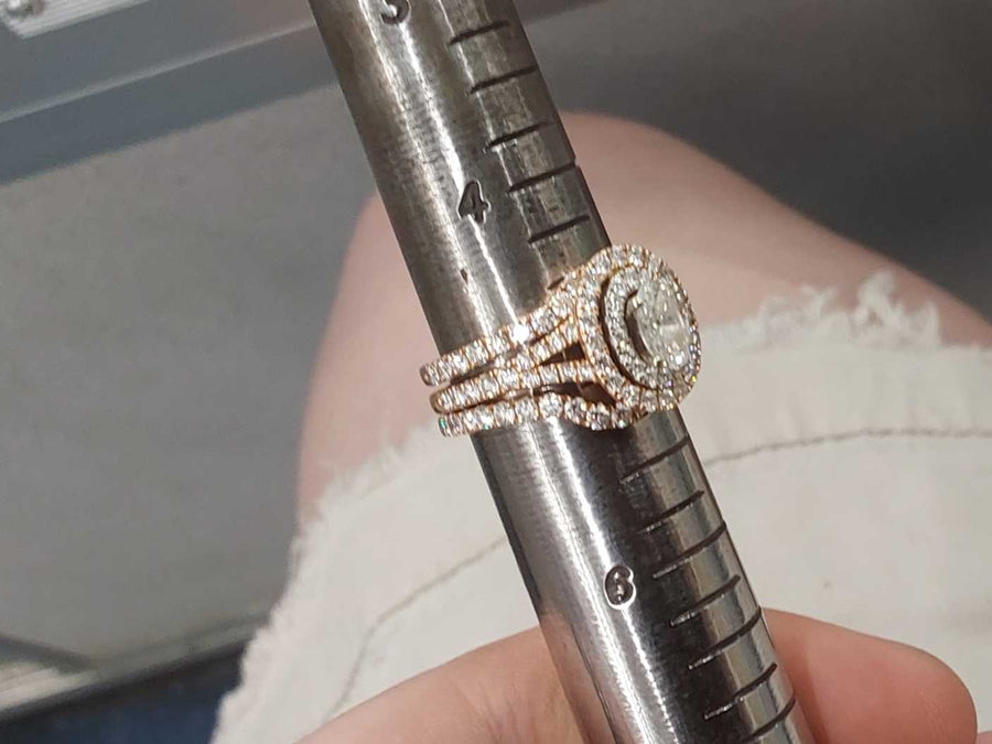 Ring - Wedding Set - Rose Gold 14k (.585) 7.4 Grams Size 4.5