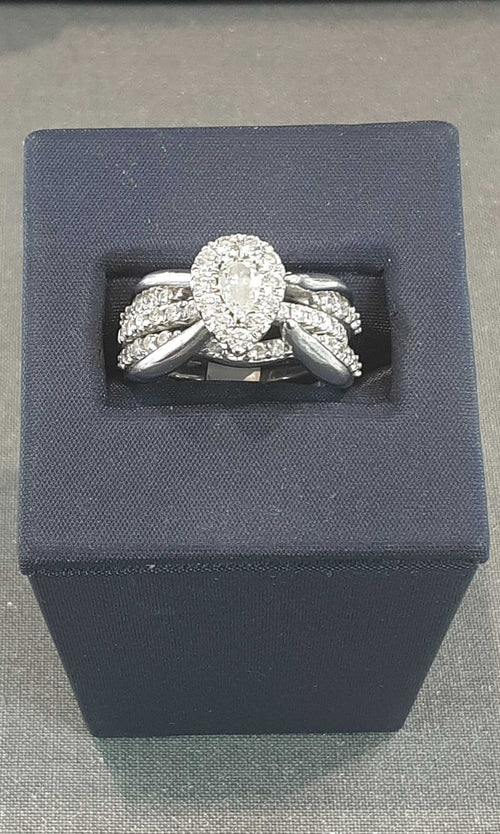 Women's Ring - White Gold 14k (.585) 10.9 grams Size 7