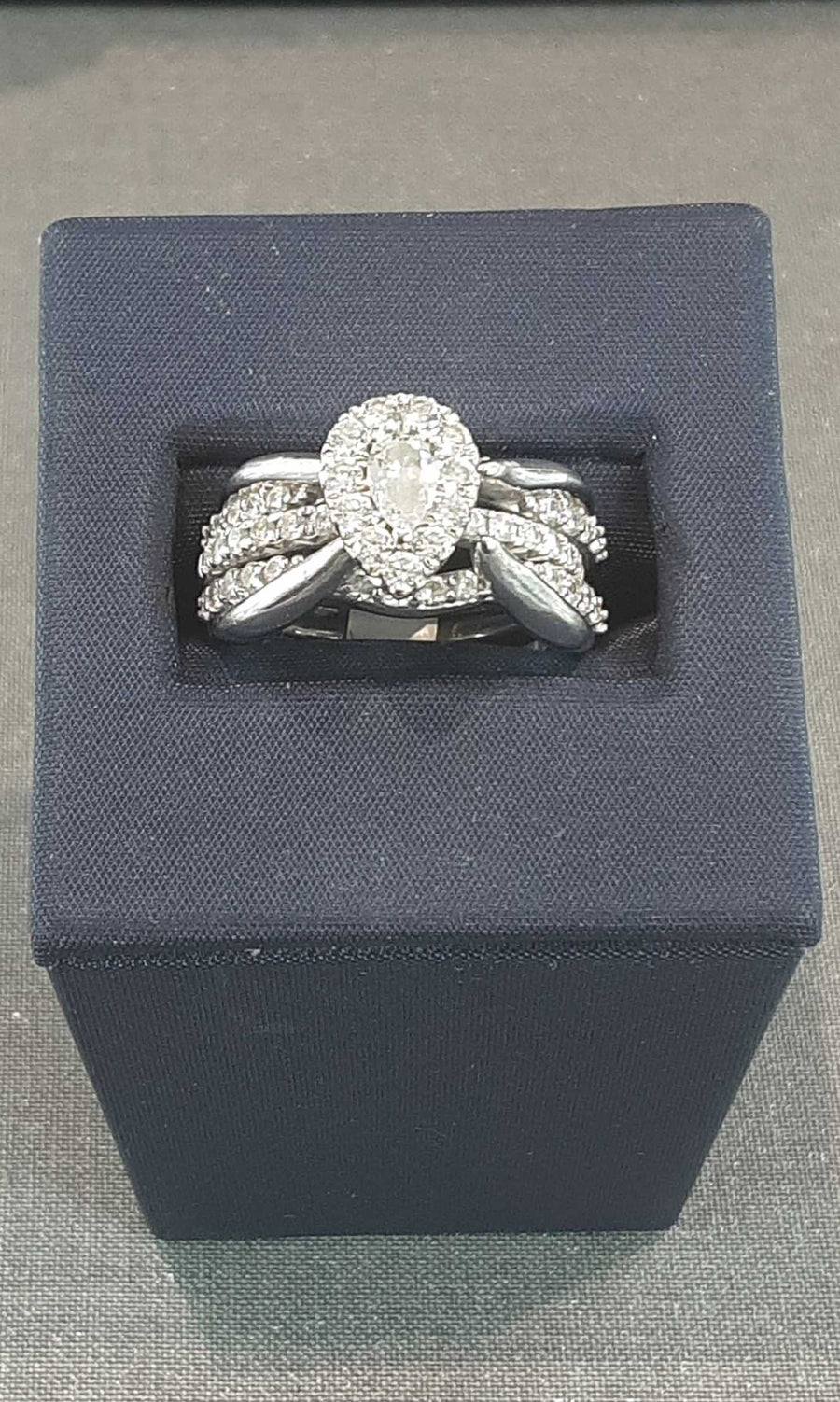 Women's Ring - White Gold 14k (.585) 10.9 grams Size 7