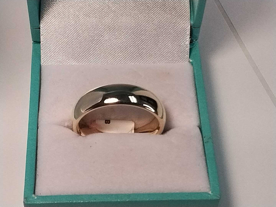 Ring - Wedding Band - Yellow Gold 14k (.585) 9.3 grams Size 9.5