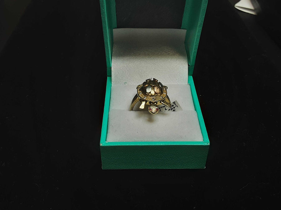 Women's Ring - Tricolor Gold 14k (.585) 7.7 grams Size 7.5