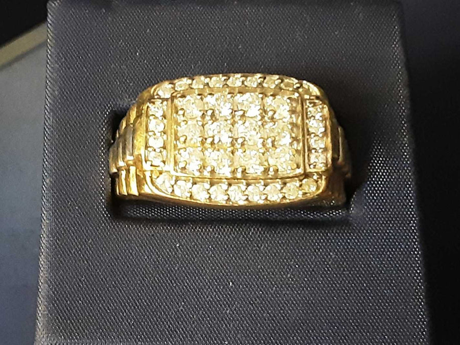 Men's Ring - Yellow Gold 10k (.417) 8.8 grams Size 11
