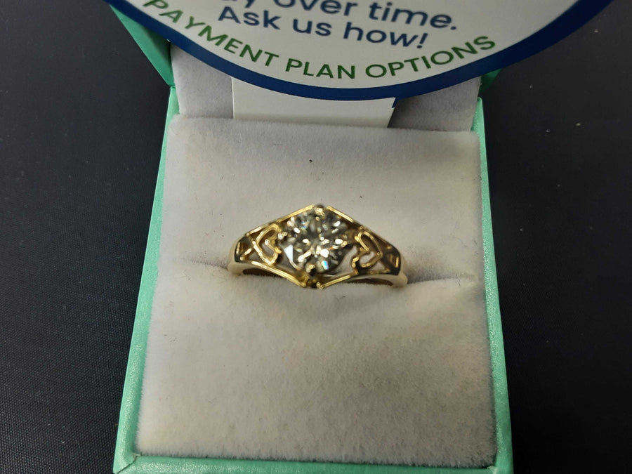 Women's Ring - Solitaire - Yellow Gold 14k (.585) 3.6 grams Size 8