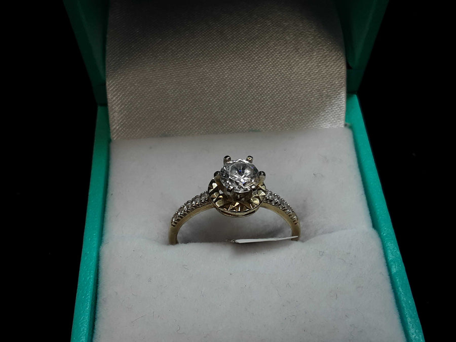 Women's Ring - Yellow Gold 10k (.417) 1.9 grams Size 10