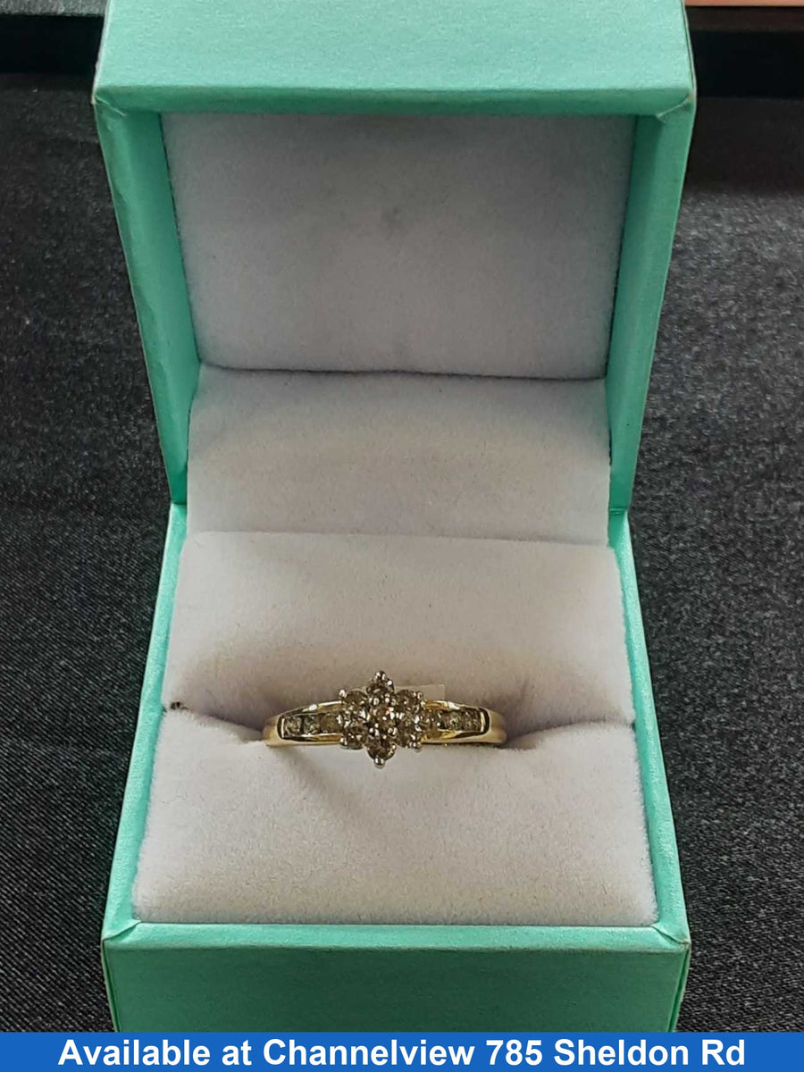 Women's Ring - Yellow Gold 14k (.585) 1.9 grams Size 9