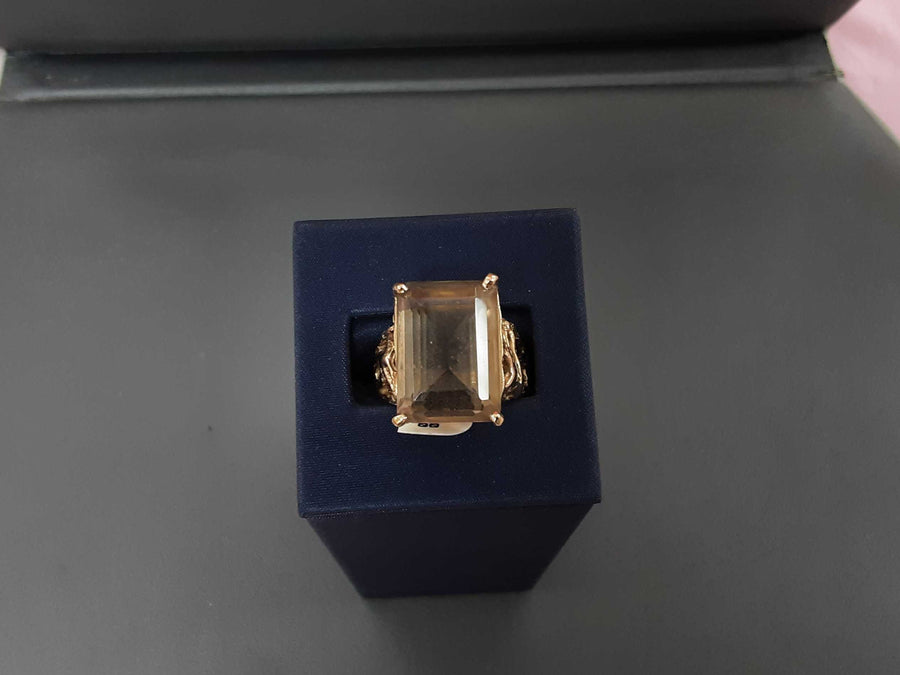 Women's Ring - Yellow Gold 14k (.585) 10.7 grams Size 10