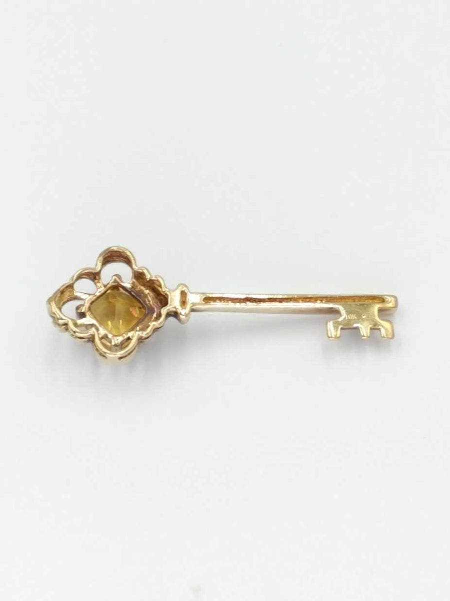 Symbol Pendant - Yellow Gold 10k (.417) 2 grams
