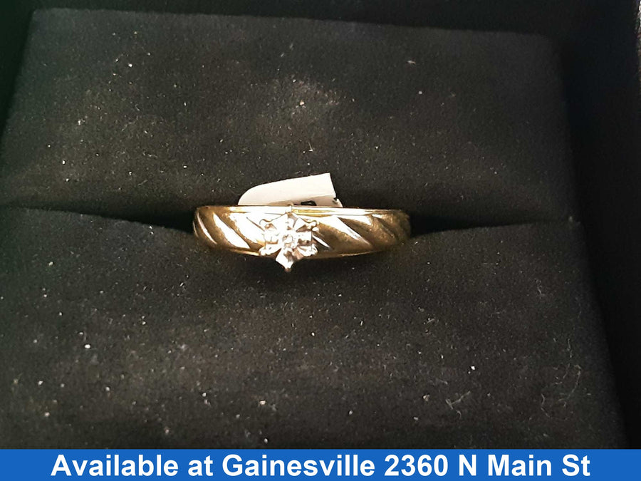 Women's Ring - Solitaire - Yellow Gold 10k (.417) 2.1 grams Size 7