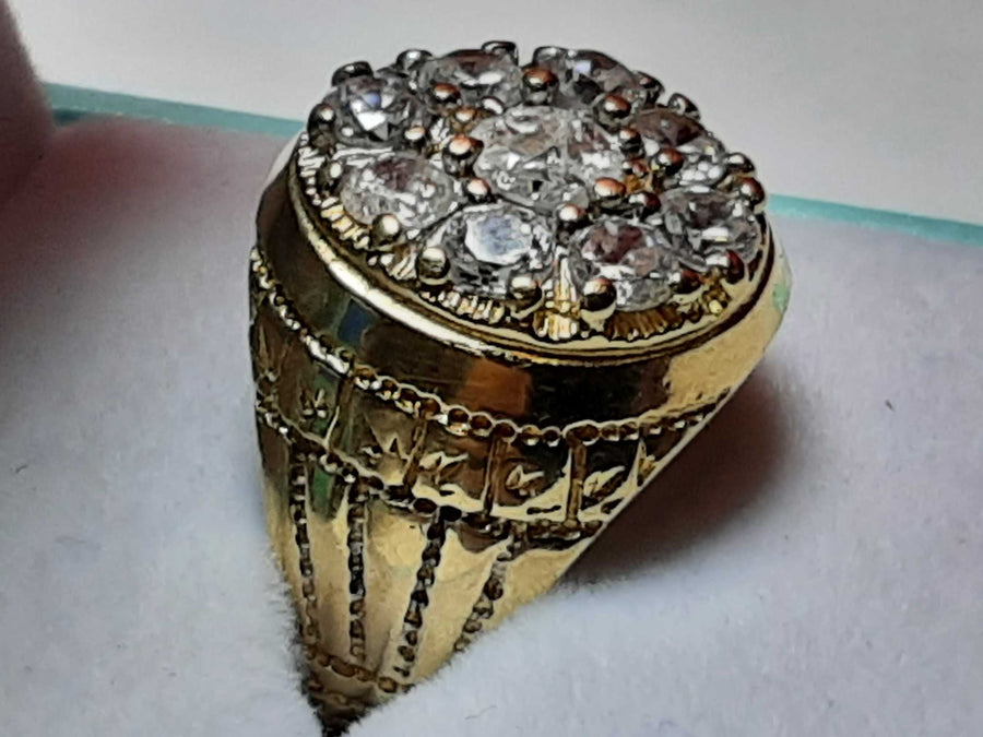 Men's Ring - Yellow Gold 10k (.417) 6.4 grams Size 10