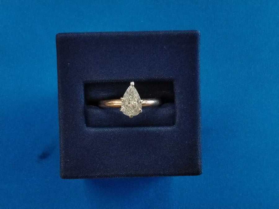 Women's Ring - Solitaire - Yellow Gold 14k (.585) 1.9 grams Size 7