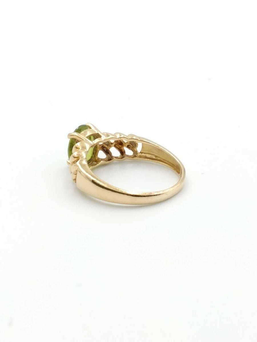 Women's Ring - Yellow Gold 14k (.585) 3.2 grams Size 7