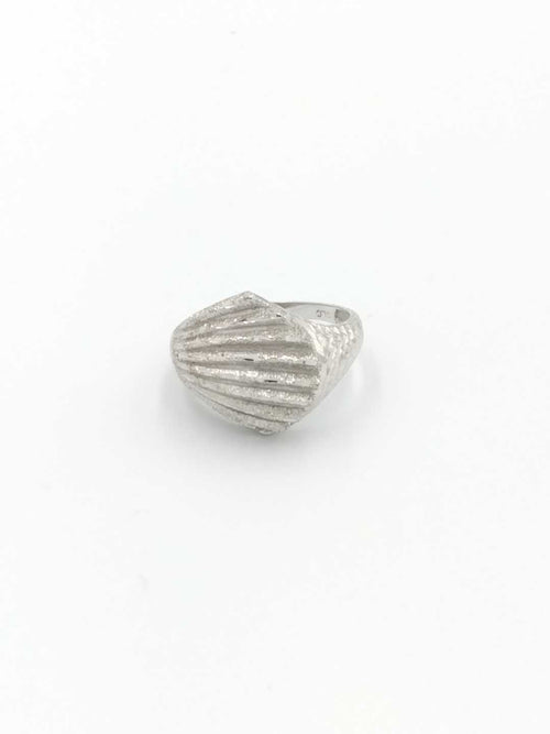 Women's Ring - White Gold 14k (.585) 2.9 grams Size 8
