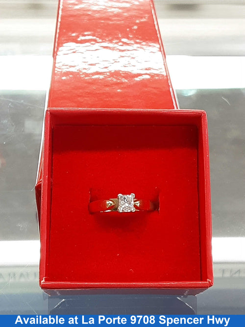 Women's Ring - Solitaire - Yellow Gold 14k (.585) 3.6 Grams Size 5