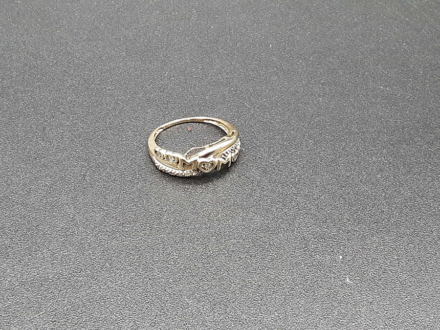 Women's Ring - Yellow Gold 10k (.417) 2.6 grams Size 7