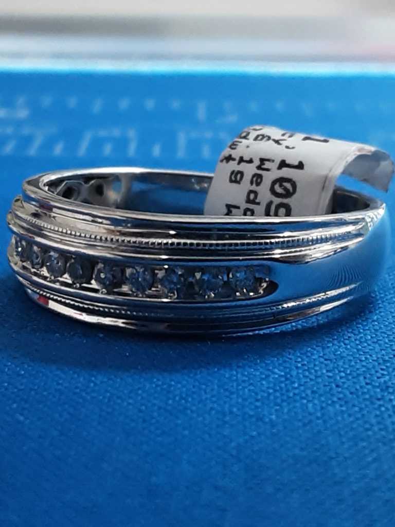 Ring - Wedding Band - White Gold 14k (.585) 6.1 grams Size 11.5