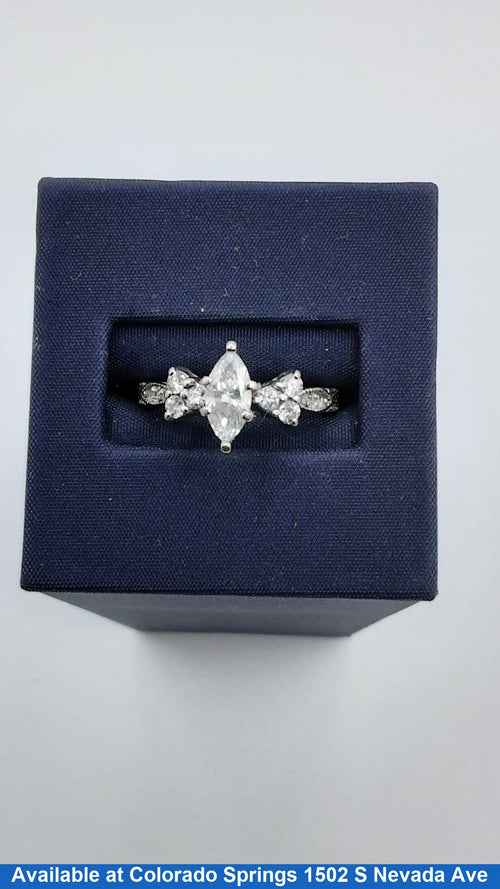 Women's Ring - White Gold 14k (.585) 4.2 grams Size 8.5