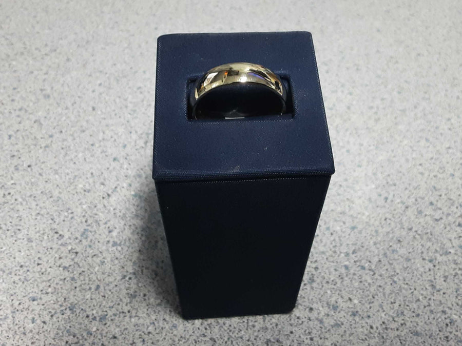 Ring - Wedding Band - Yellow Gold 10k (.417) 6.3 grams Size 12