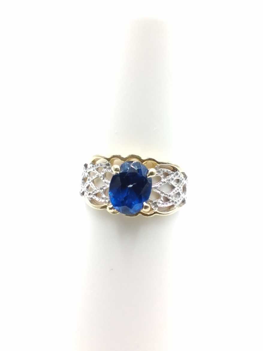 Women's Ring - Solitaire - Yellow Gold 14k (.585) 3.3 grams Size 7