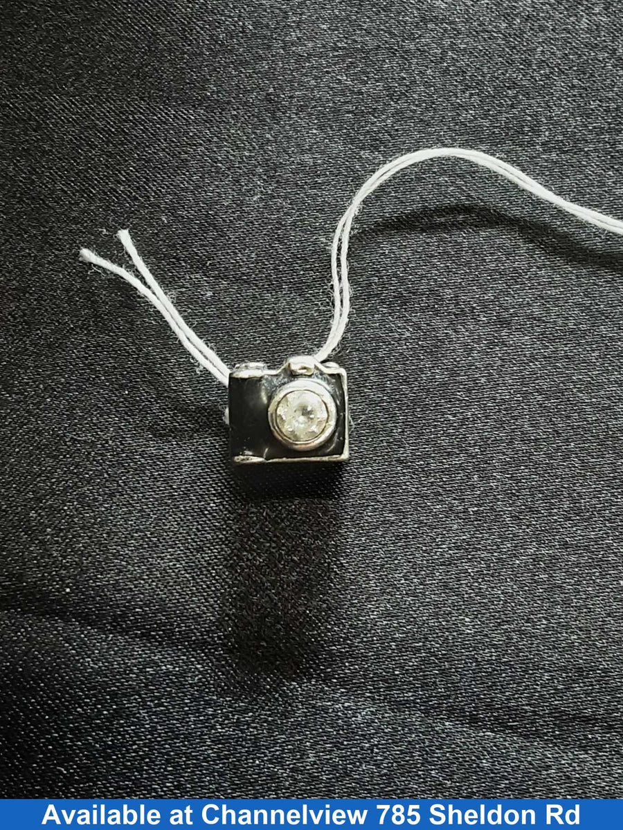 Symbol Pendant - Silver 3.9 grams
