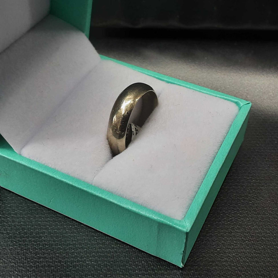 Ring - Wedding Band - White Gold 14k (.585) 2.3 grams Size 6.5