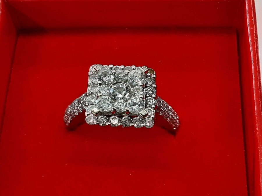 Women's Ring - White Gold 14k (.585) 6 grams Size 20