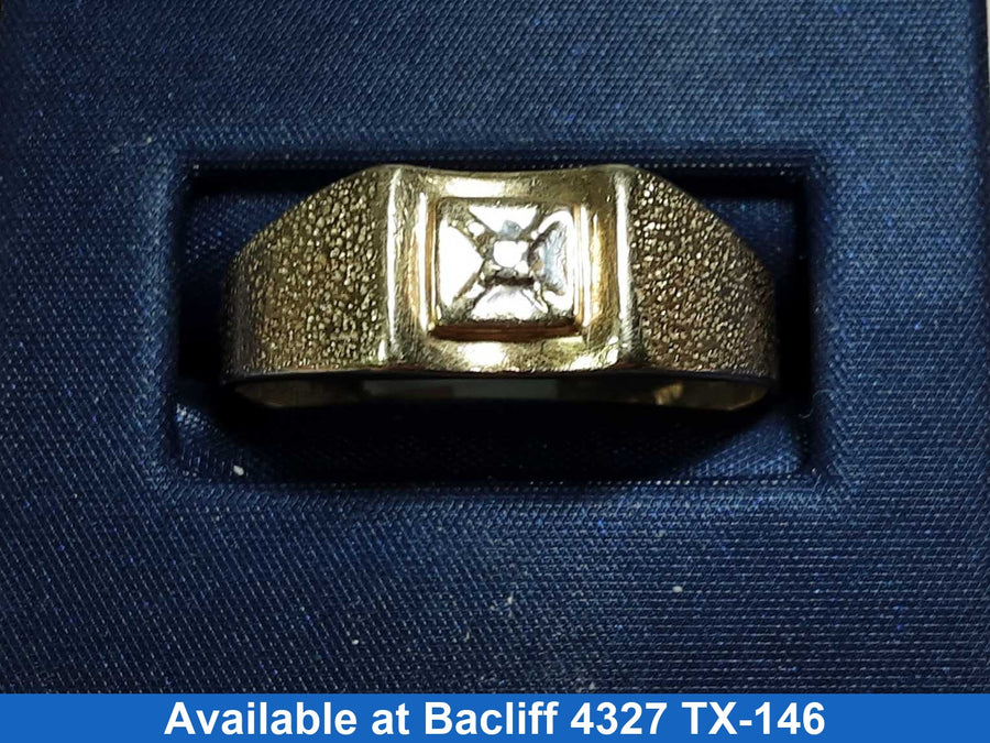 Men's Ring - Yellow Gold 14k (.585) 3.9 grams Size 13