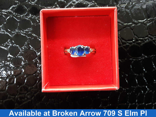 Women's Ring - Yellow Gold 10k (.417) 3.3 grams Size 9